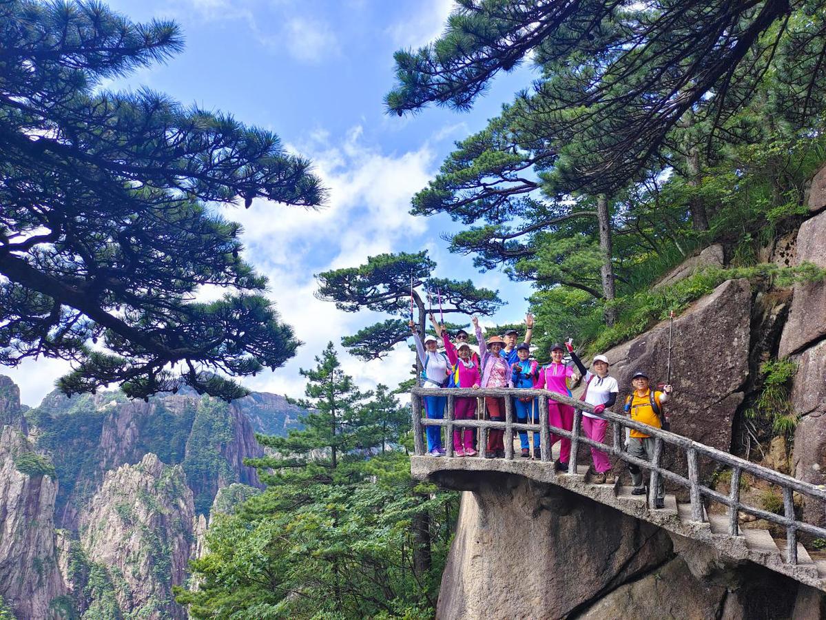 夏天爬黃山攻略