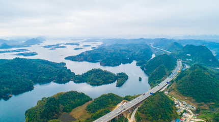 貴陽(yáng)市紅楓湖周邊景點(diǎn)