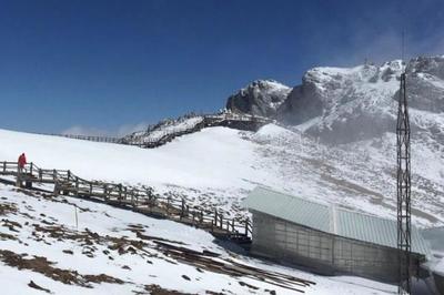 香格里拉石卡雪山攻略