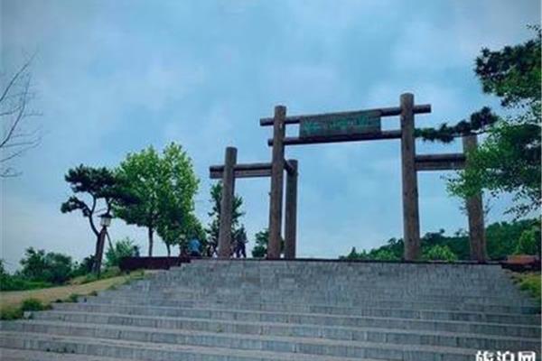 洛陽(yáng)萬(wàn)安山山頂公園攻略 洛陽(yáng)萬(wàn)安山山頂公園